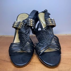 Vintage lamb heels with gold Merial embellishments in black leather size size 6